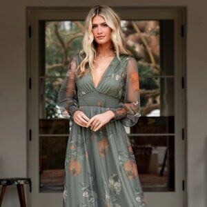 Baltic Born Layla Tulle Maxi Dress | Dusty Olive Floral Size 1XL1XL